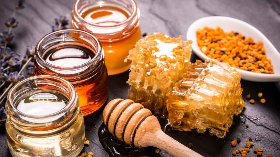 فوائد العسل الأبيض للمتزوجين وفوائد العسل الأبيض القرغيزي